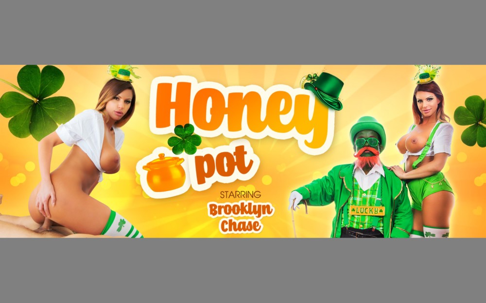 Brooklyn Chase in Hot VR Pussy Play Action