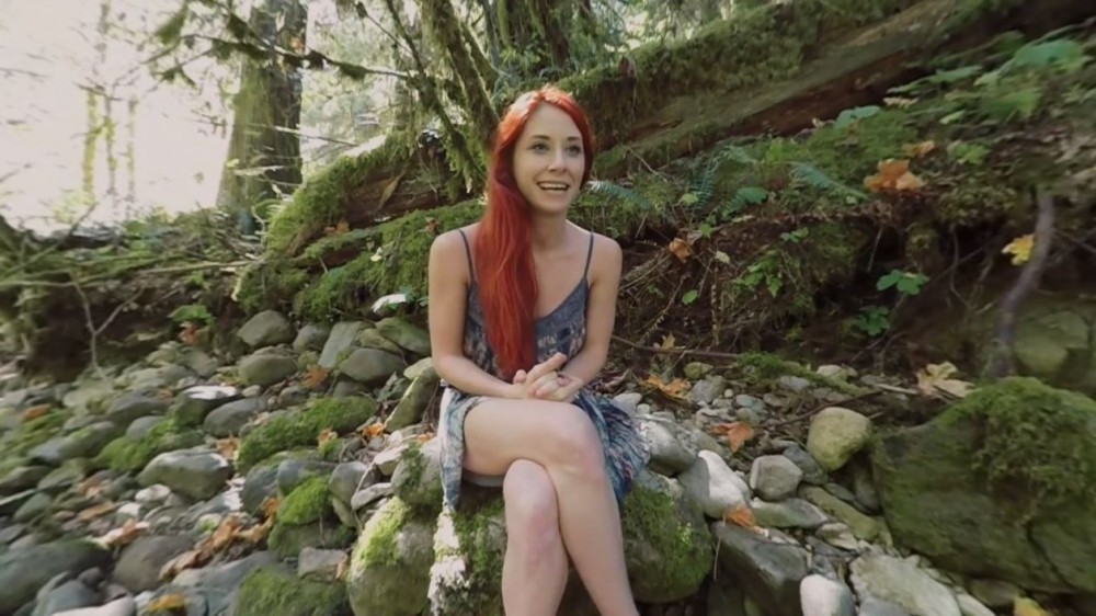 Belle's Sensual Interview in Stunning 4K VR