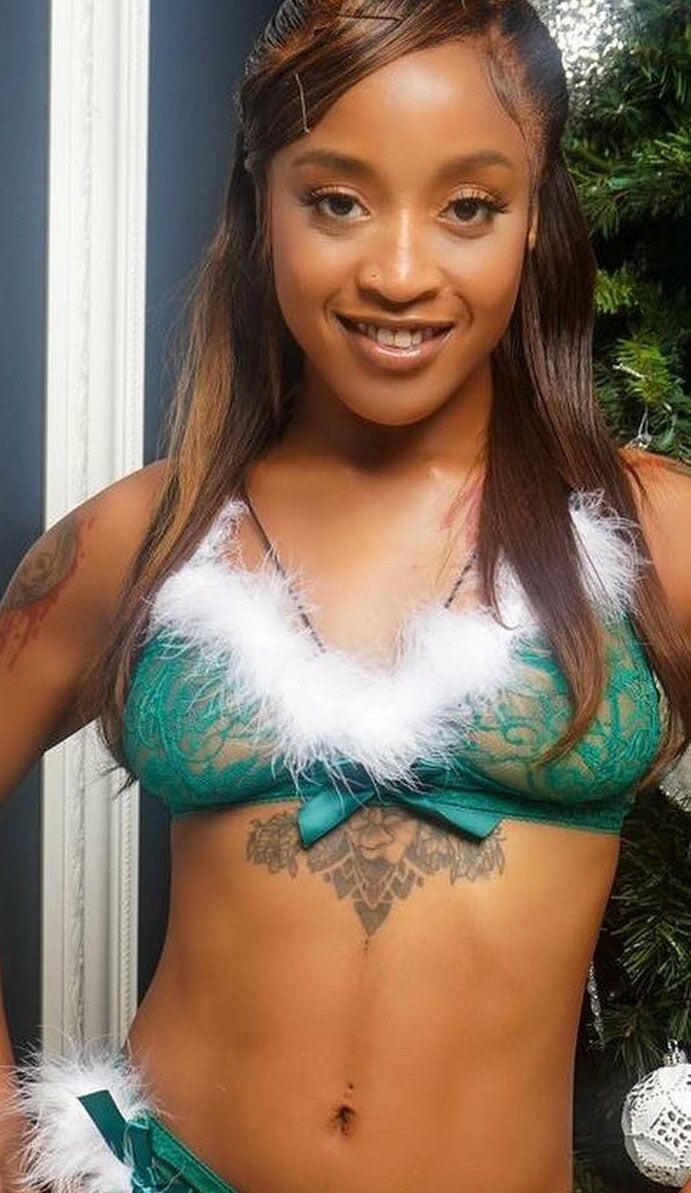 Mena Carlisle 2