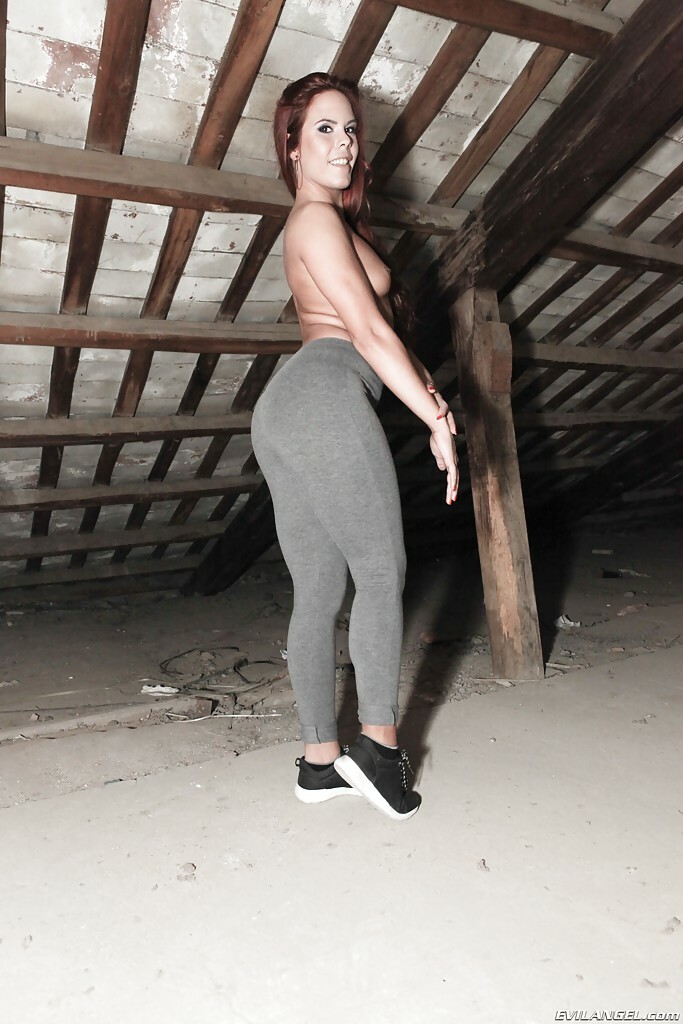 Gala Brown 1