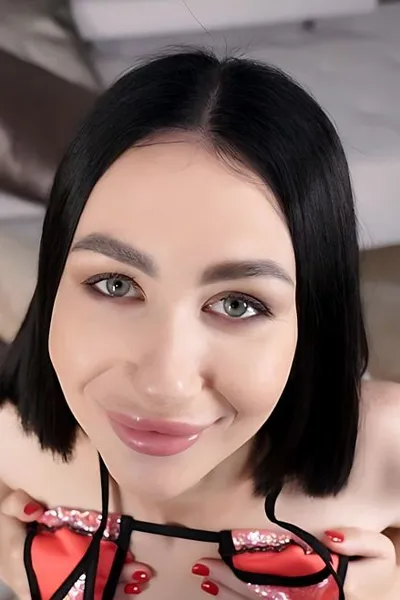 Vivien Grace