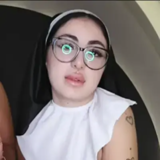 Deasy - Pornstar Profile on Top VrPorn