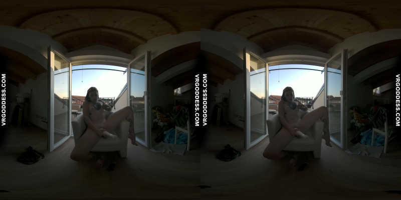 Risky Public Masturbating Hot Girl Brille Gets Caught By Tourists Gets Finished At Home - Image 10