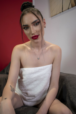 My Favorite Dildo Makes Me Cum After A Hot Shower - Image 4