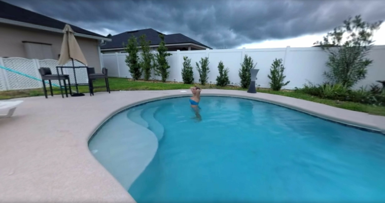 Natasha's Steamy Pool Seduction in 4K VR - Image 3