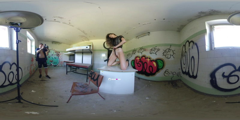 360VR Video Nude Fetish Photosession Backstage With Sascha - Image 4
