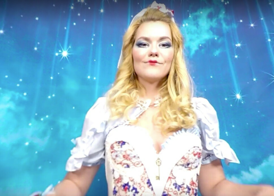 Izzy Delphine Solo Tease in Stunning 4K - Image 1