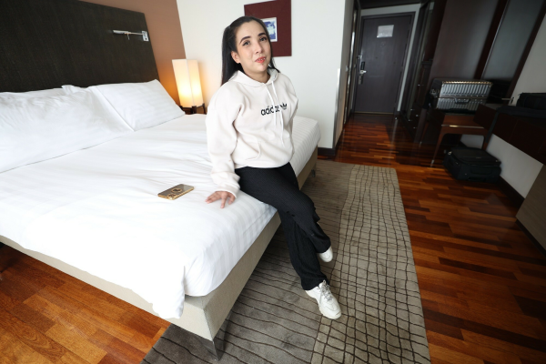 Thai Beauty Milk in Wild VR Facial Scene - Image 1