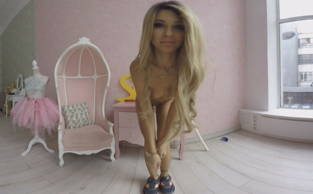 Blonde Bombshell LilyQ Strips in Sexy Dance - Image 5