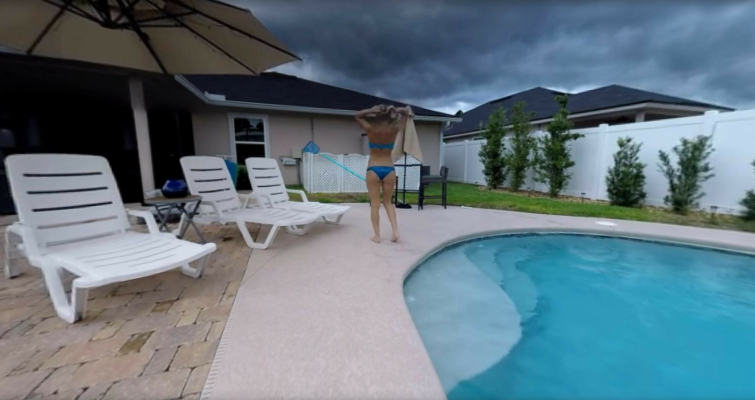 Natasha's Steamy Pool Seduction in 4K VR - Image 4