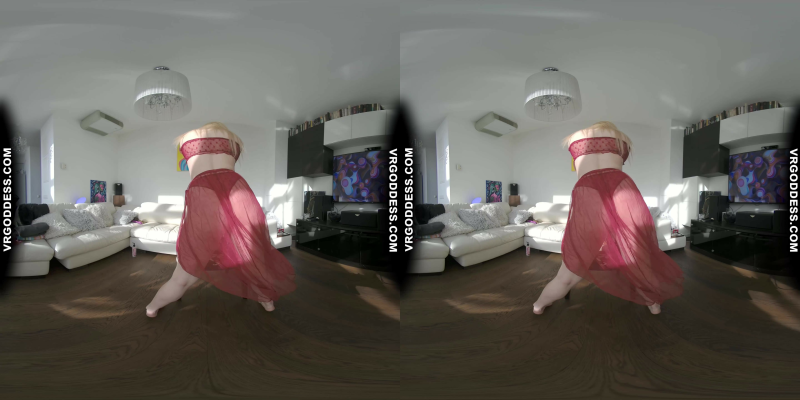 Hot Babe Melonie Extreme Fisting Pussy Opening Up And Stretching Her Gash - Image 2