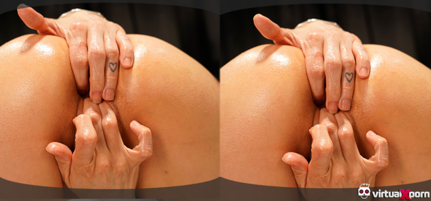 Vitoria fun with huge black toy - Image 4