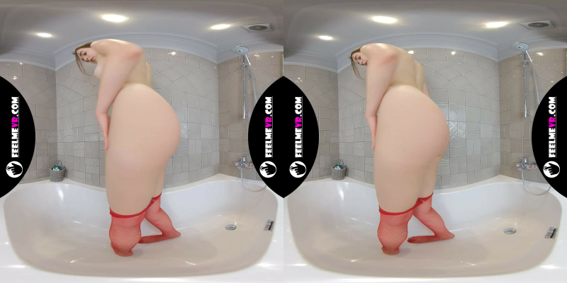 Phoneixa Fisting With Man Hand And Masturbates VR180 - Image 4