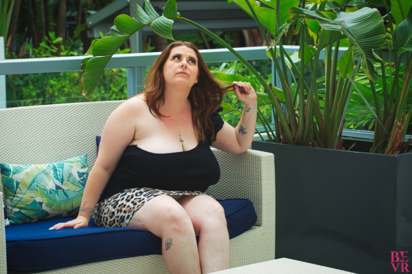 Laci Foxx Sizzles in Hot Solo Erotic Scene - Image 1