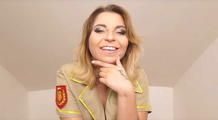 Kathy Hill Solo Pussy Play in Stunning 4K - Image 5