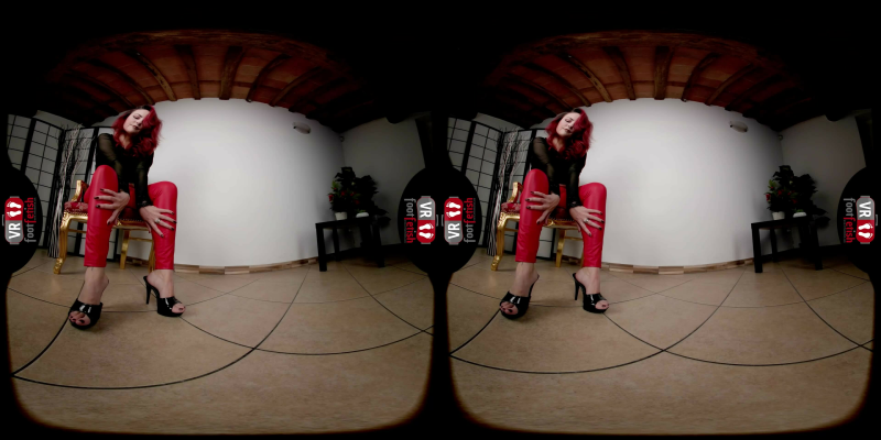 Redsnow's Seductive Foot Teasing in Leather - Image 3